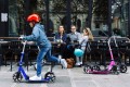 micro-hulajnoga-cruiser-led-blue-polkabubu-9.jpg